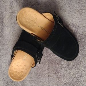 Vionic Clogs